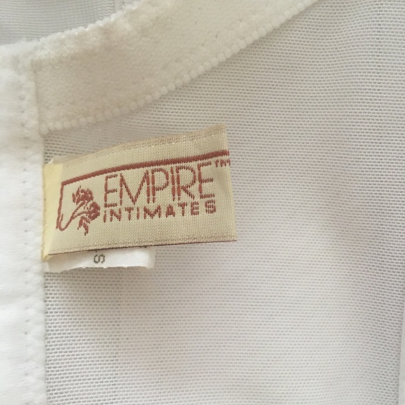 EMPIRE INTIMATES White Corset with Hook and Eye Closure  36D - Picture 5 of 6